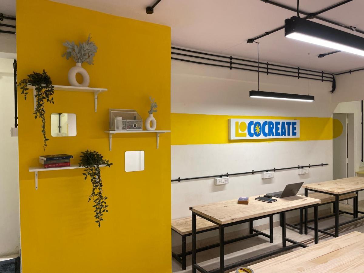 Locomo Express - Stay Work Eat Bombay Esterno foto