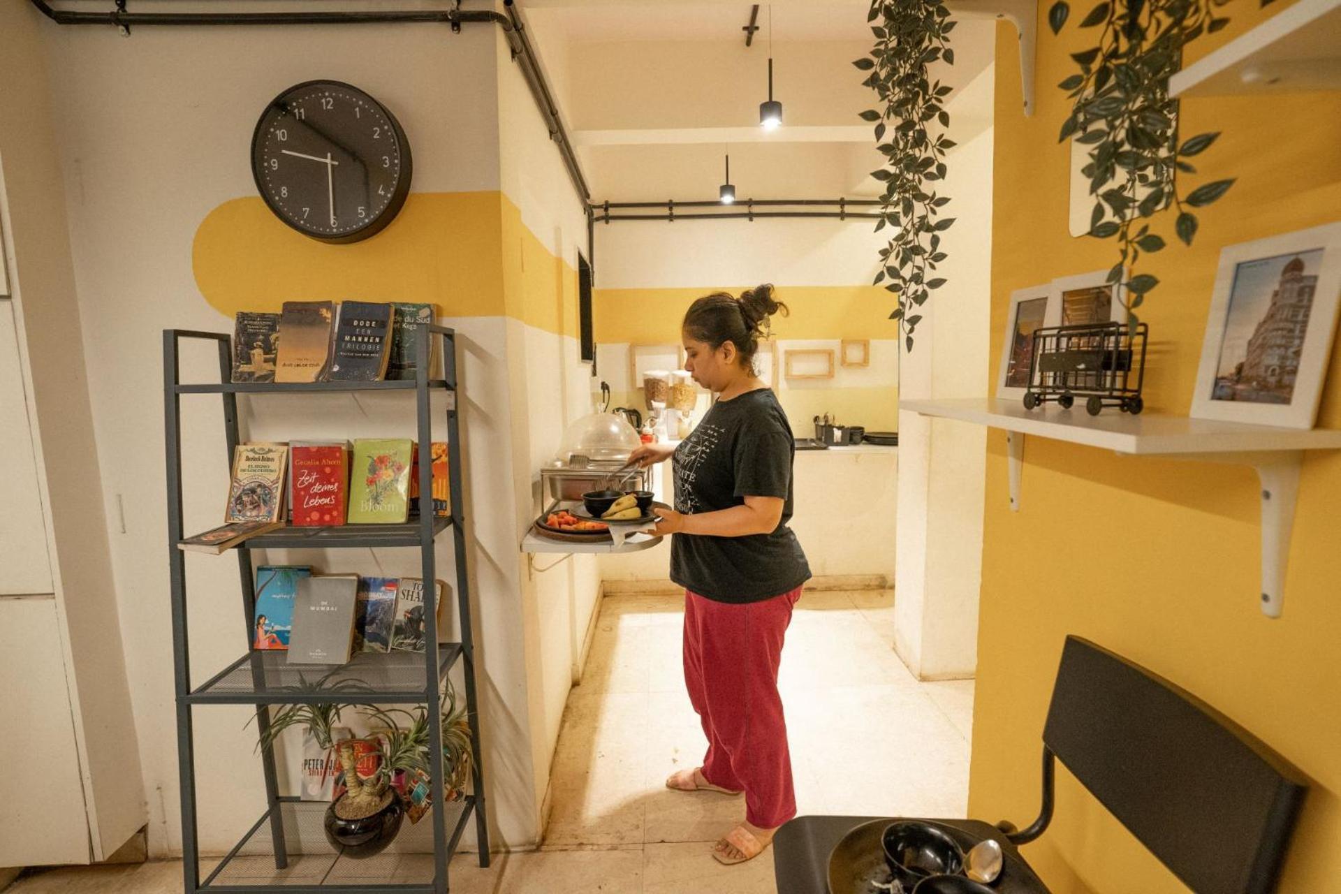 Locomo Express - Stay Work Eat Bombay Esterno foto
